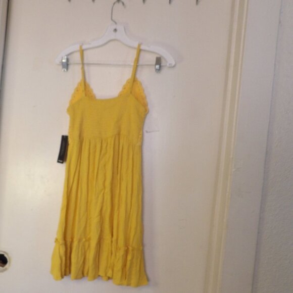 NWT Hint Of Blush Sunny Yellow  Crochet Front Bodice Sundress Sz S - Picture 5 of 6